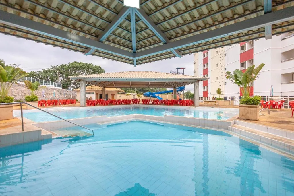 Vista aérea das piscinas